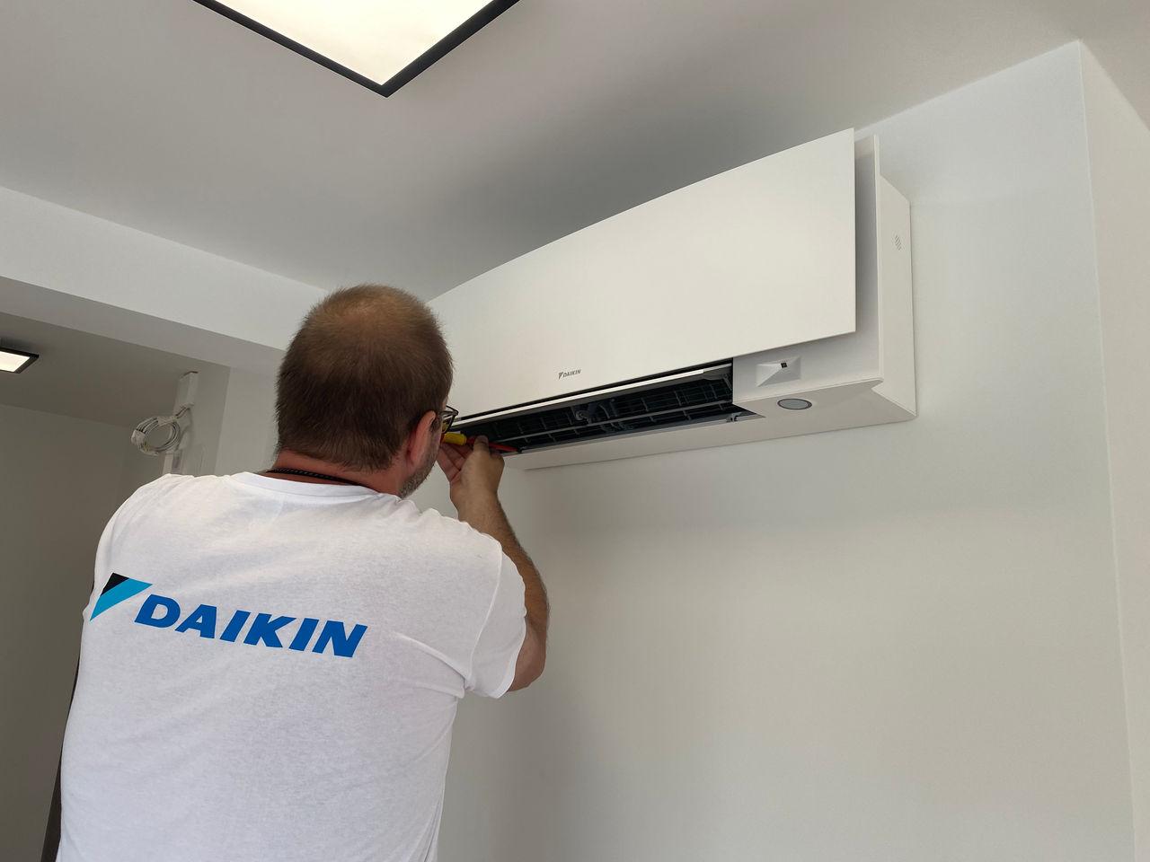 Professional Daikin aircon installation in Singapore